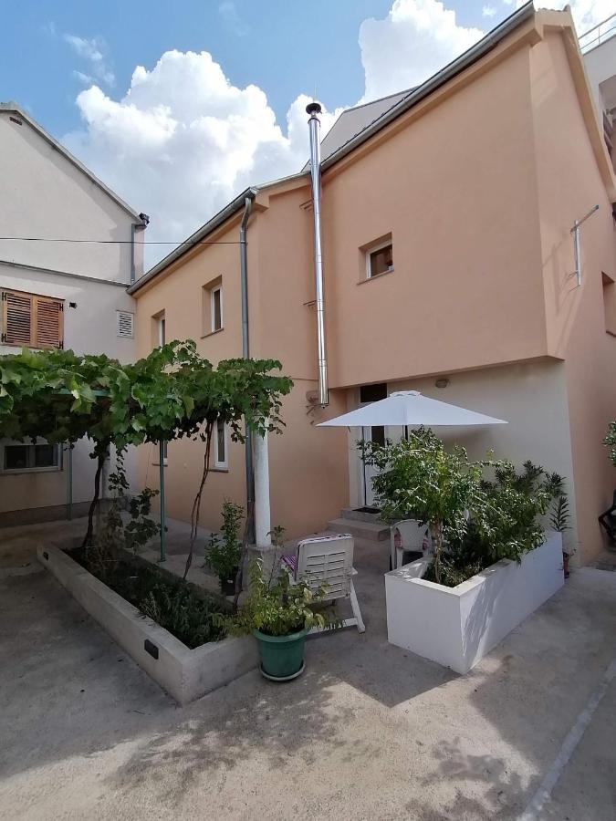 Kuca Za Odmor Ema Hotel Šibenik Exterior foto