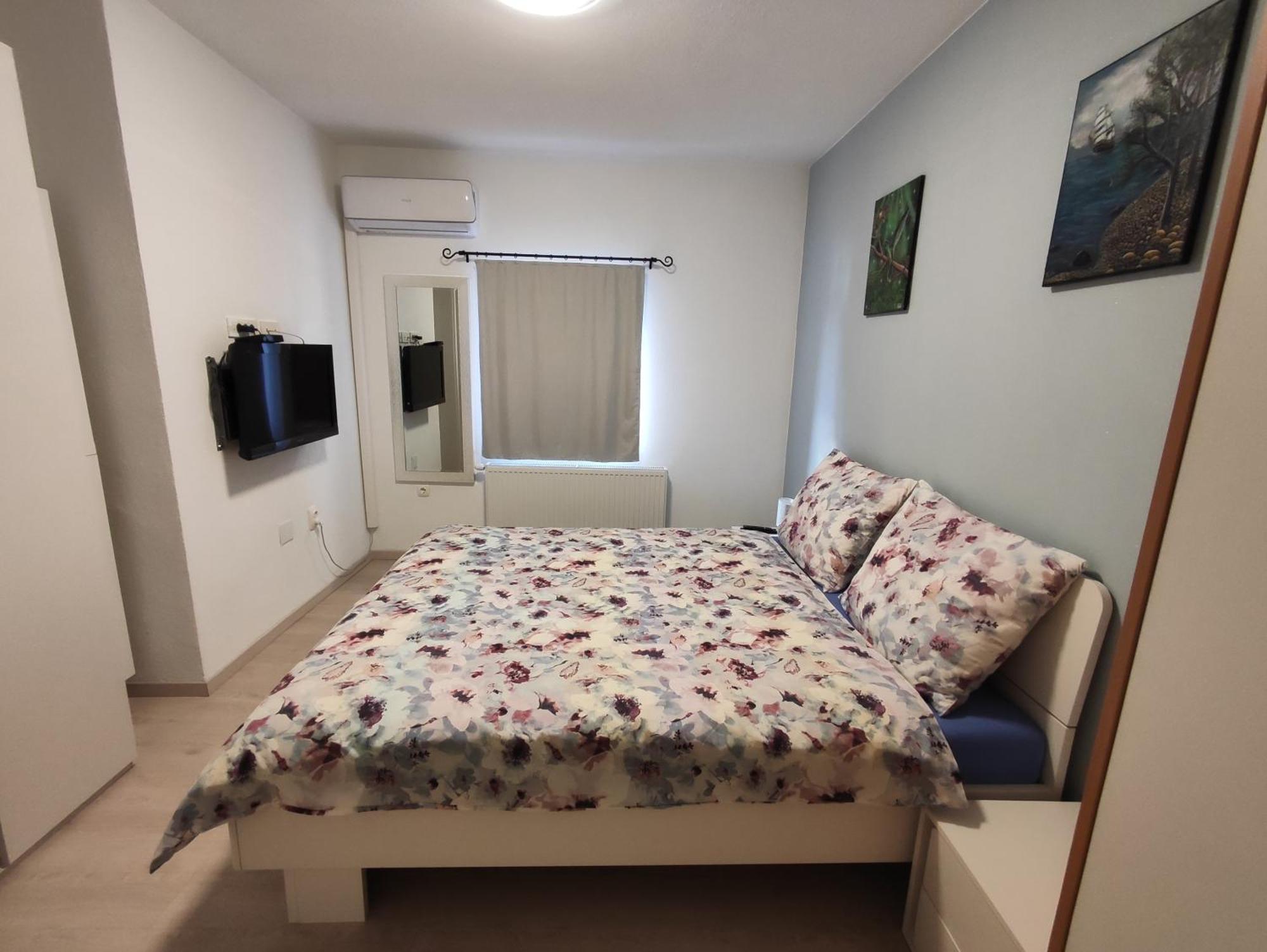 Kuca Za Odmor Ema Hotel Šibenik Exterior foto